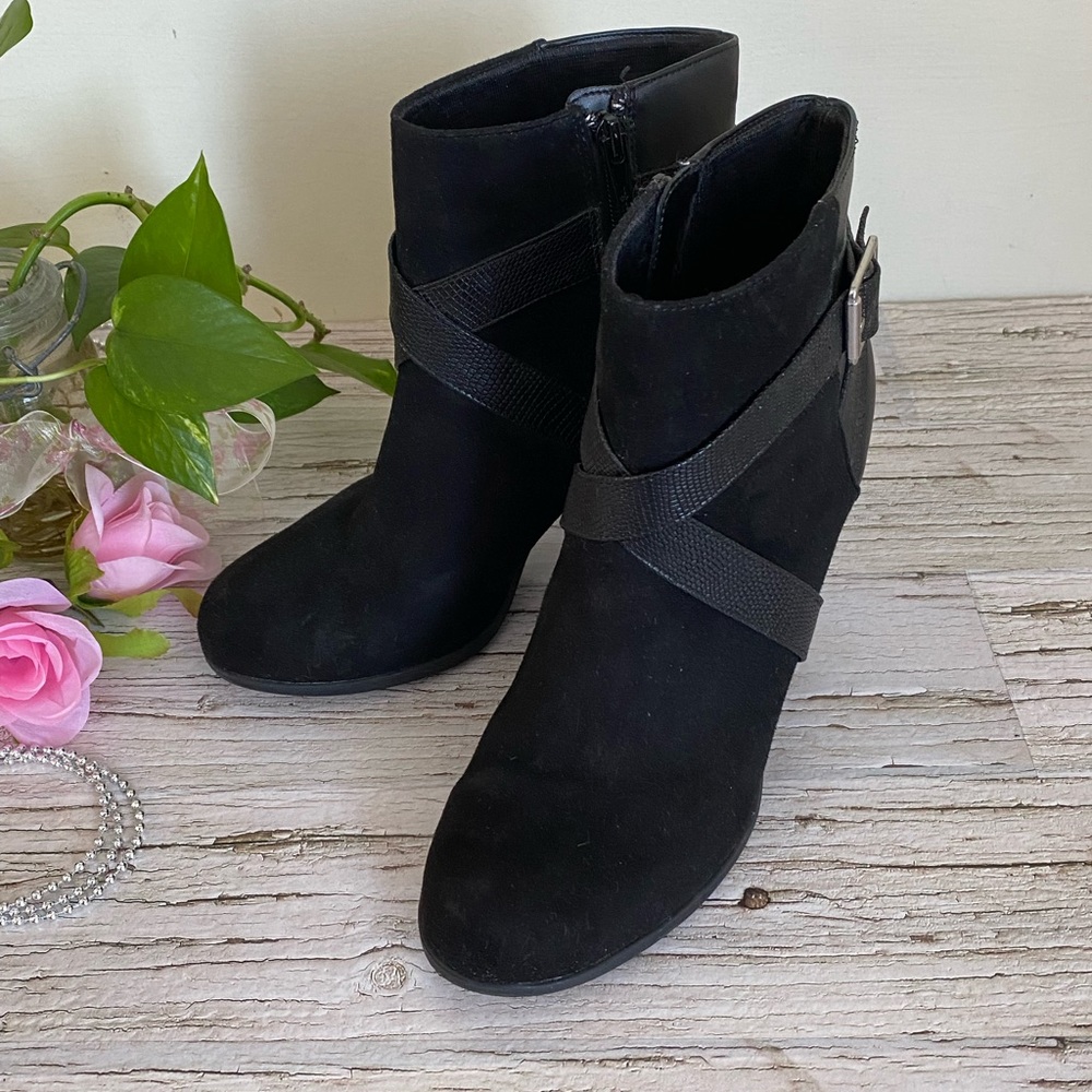 🌸Ankle boots / Size9 /Black
